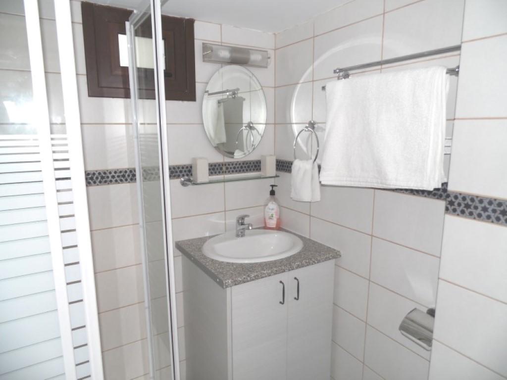 Apartment Nedi *